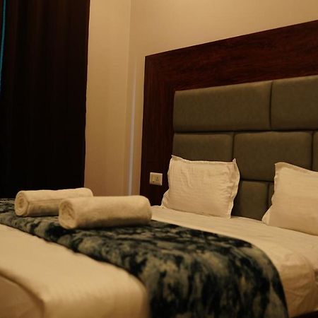 World Residences Srinagar  Luaran gambar