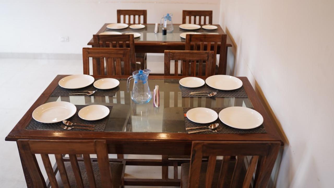 World Residences Srinagar  Luaran gambar